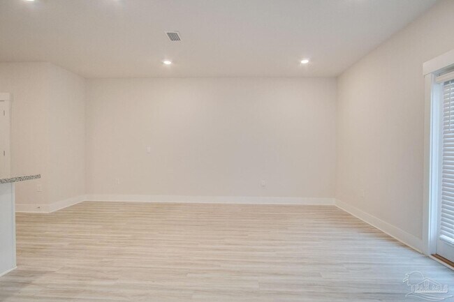 Building Photo - 9400 Nature Crk Ln