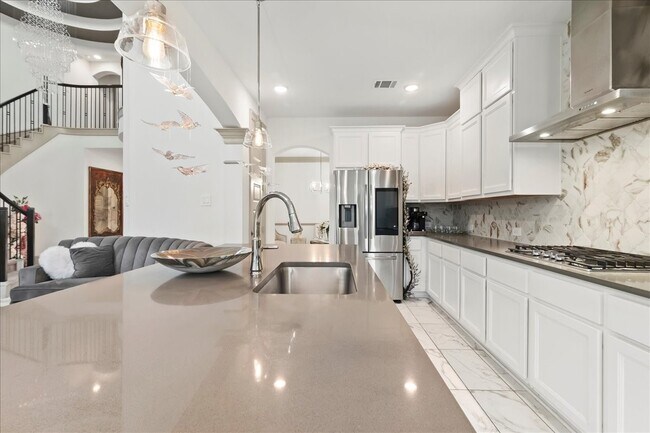 Building Photo - 712 Fall Rock Branch Dr