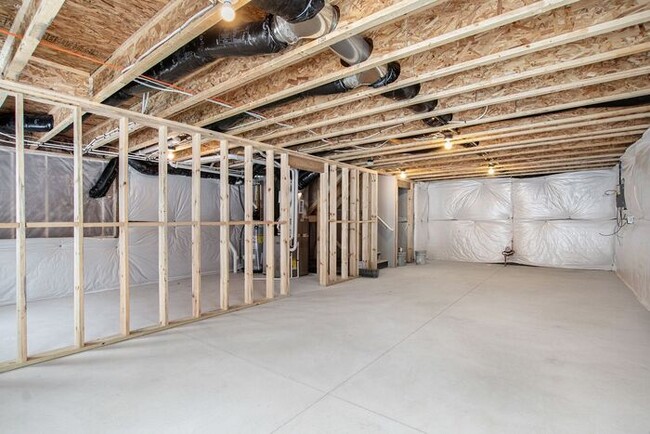Building Photo - 475 Oak View Dr