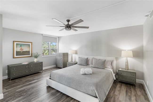 Building Photo - 97 Sunset Dr