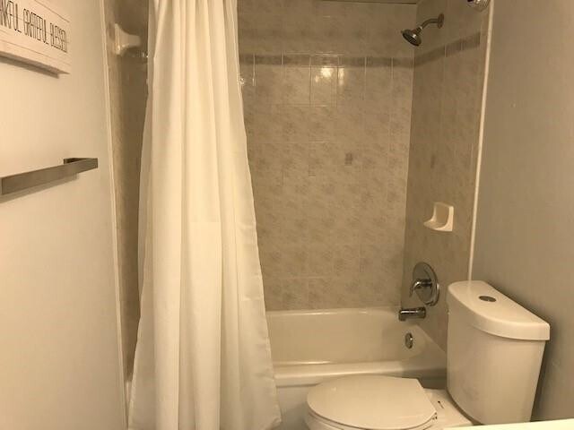 Building Photo - 111 Briny Ave