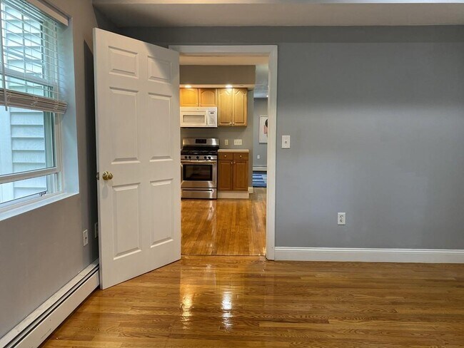 Building Photo - 24 Griggs Ln