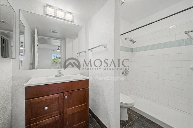 Building Photo - 4444 E Paradise Vlg Pkwy S