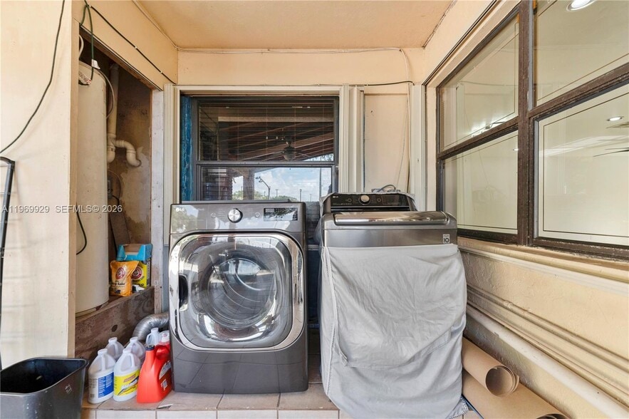 Building Photo - 9646 SW 151st Ave