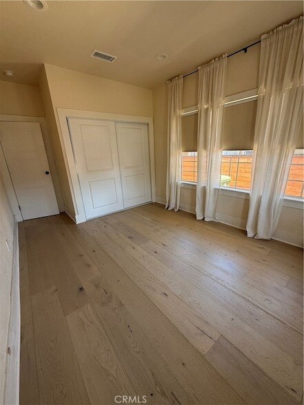 Building Photo - 2255 W 29th St