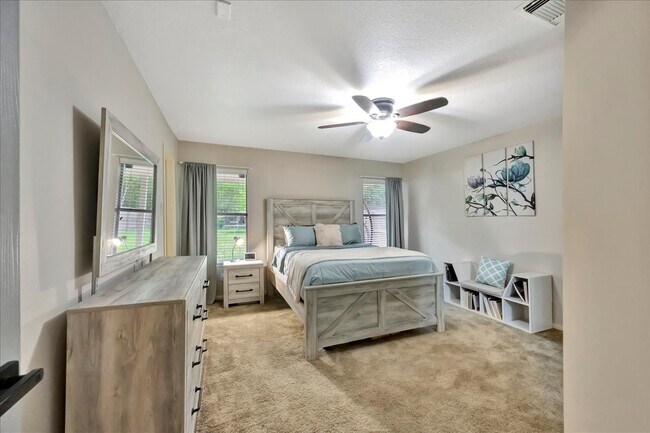Building Photo - 4026 Bentwood Dr