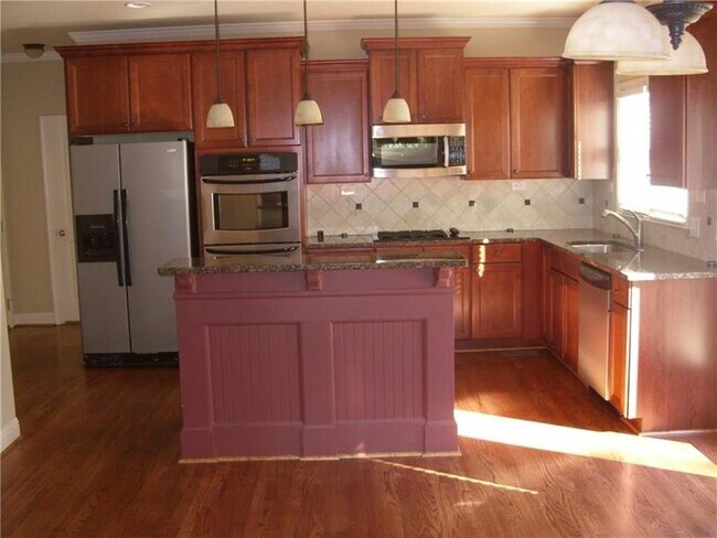 Building Photo - 2088 Towne Mill Ave