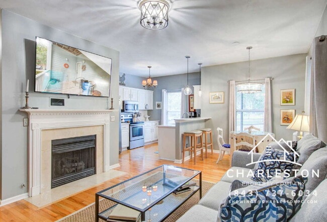 Building Photo - **FULLY FURNISHED TWO BEDROOM CONDO, UTILITIES INCLUDED!**