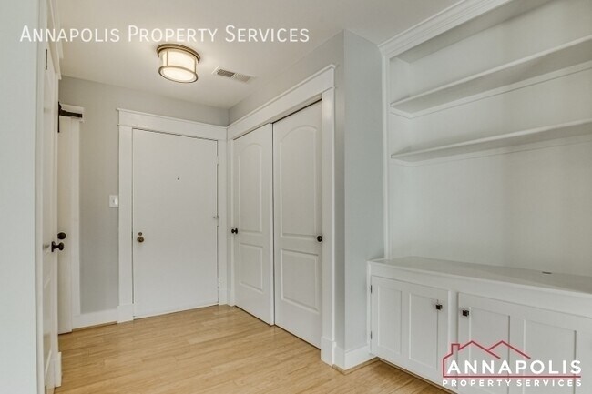 Building Photo - 11 Spa Creek Landing