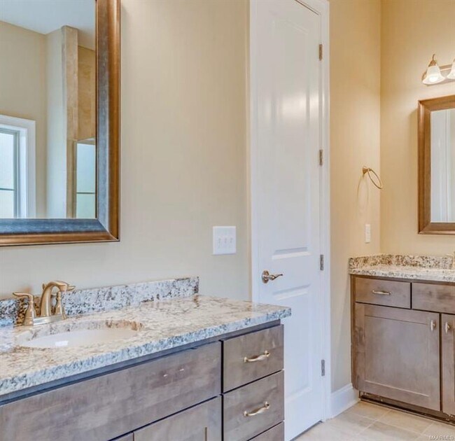 Building Photo - 8621 Melbourne Cir