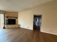 Building Photo - Updated Top-Floor 2 Bedroom Condo with Fir...