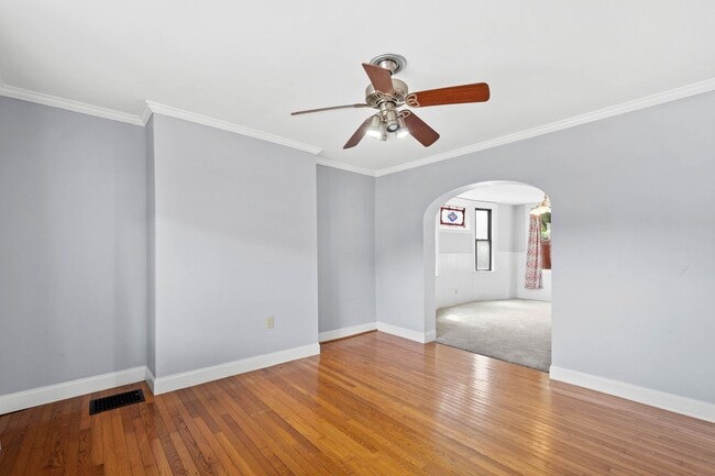 Building Photo - Stunning 4 bedroom home in Overbrook avail...
