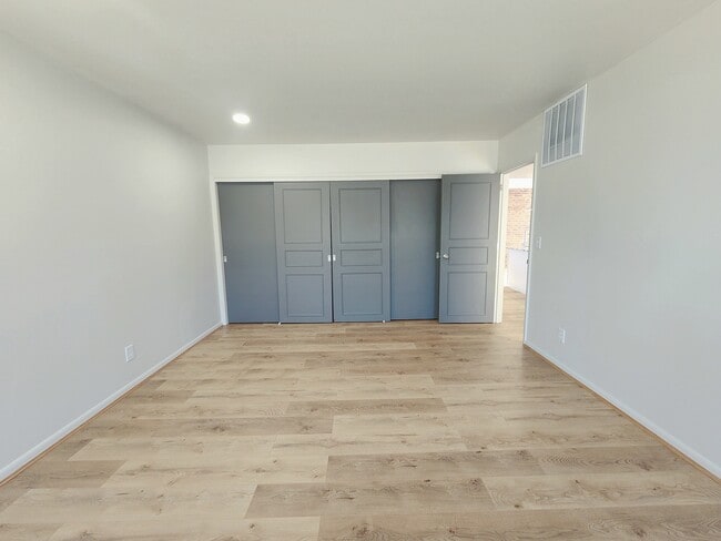 Building Photo - Drummond Flats