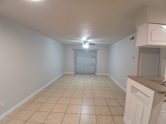 Building Photo - 13151 Walden Rd