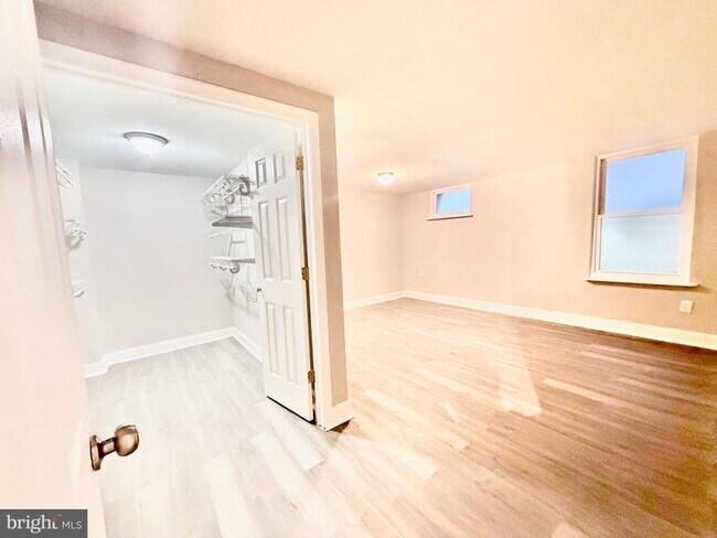 Building Photo - 4120 14th St NW