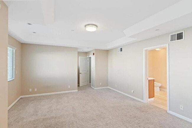 Building Photo - 108 Balbach St