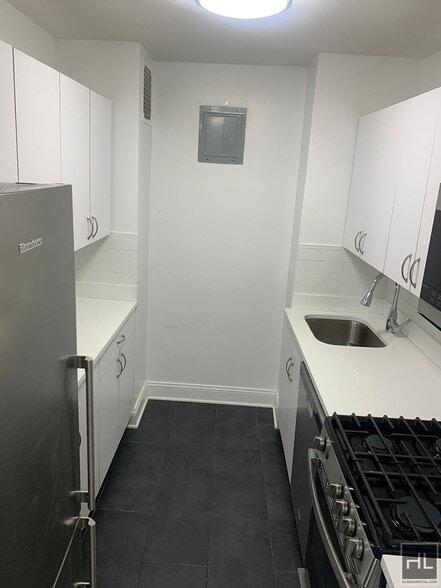 Building Photo - East 82nd Street