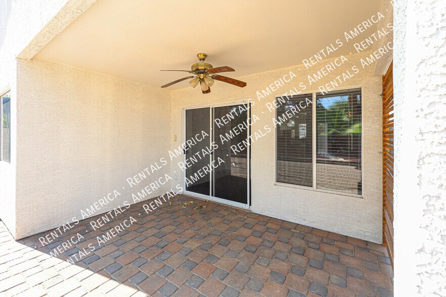 Building Photo - 15428 W Mauna Loa Ln