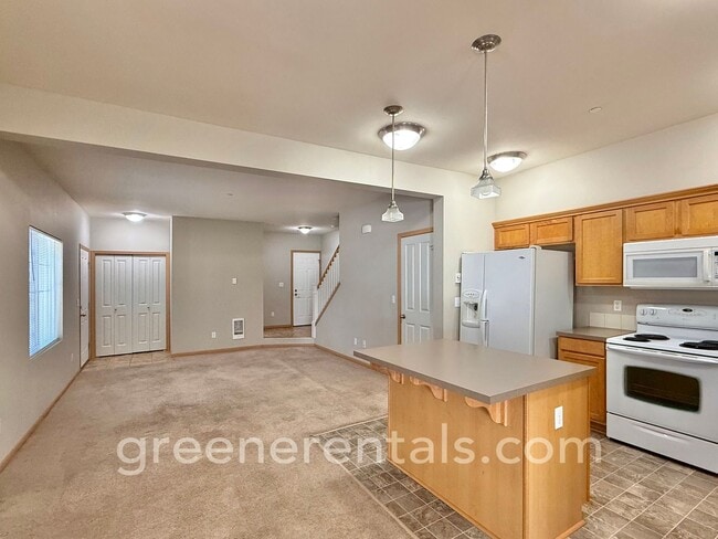 Building Photo - Coming Soon! 2BR 2.5BA Condo in Horizon Po...