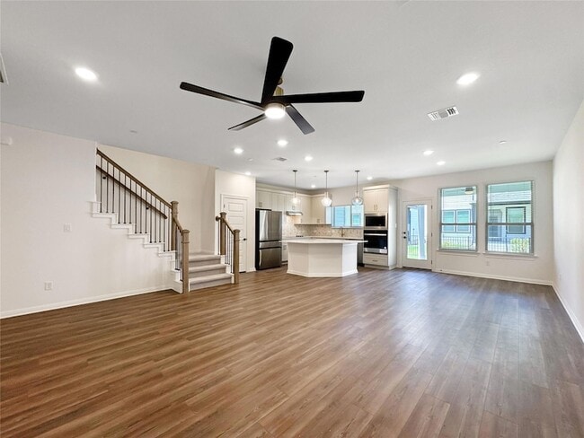 Building Photo - 2725 Woodall Dr