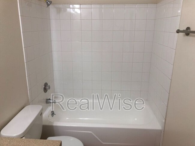 Building Photo - 13437 SE Stark St