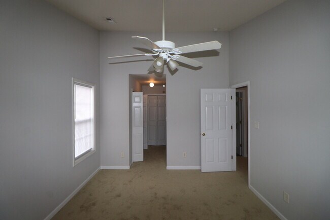 Building Photo - 3924 Mohawk Ct