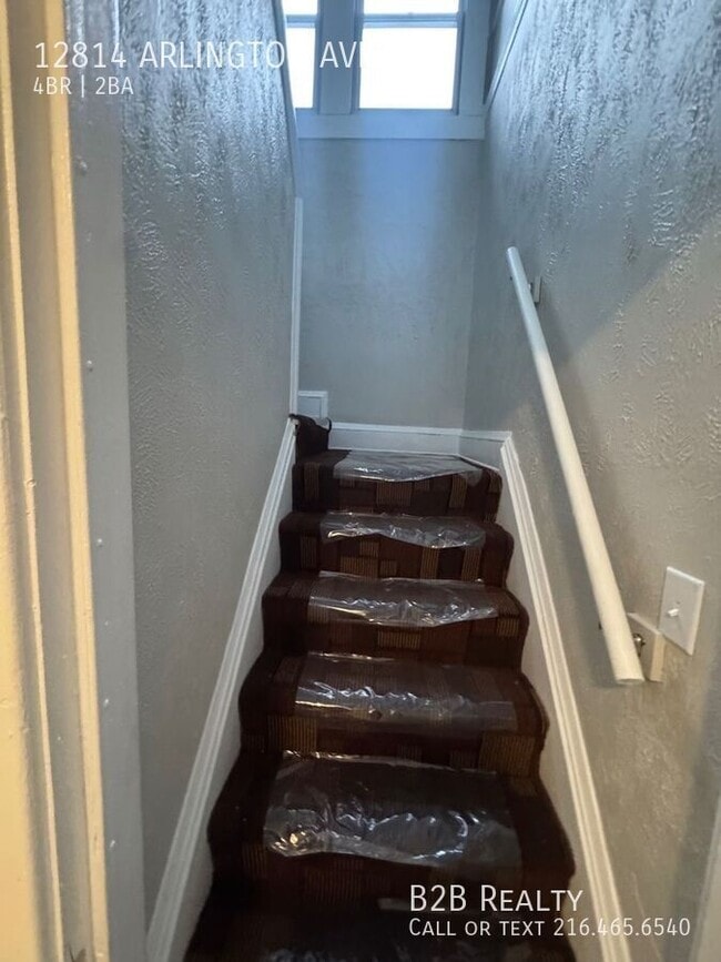 Building Photo - 12814 Arlington Ave