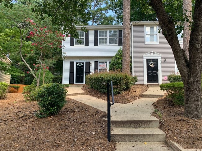 Building Photo - Trendy Renovated Raleigh Townhome In Ralei...