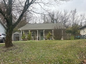 Building Photo - 2BR/ 2BA one-level home in North Knoxville