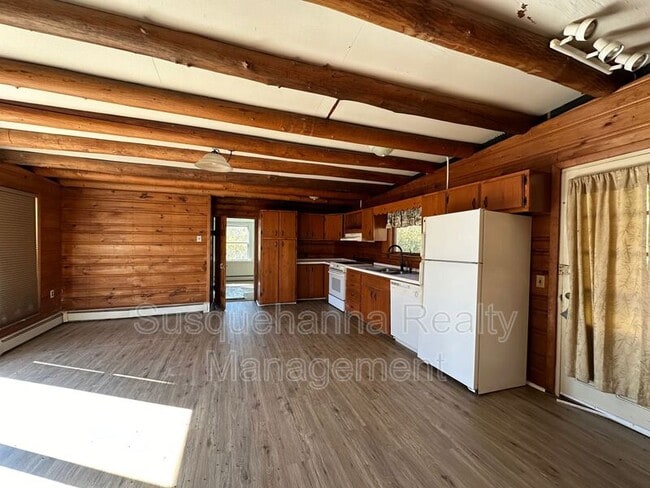 Building Photo - 1250 Whitetail Ln