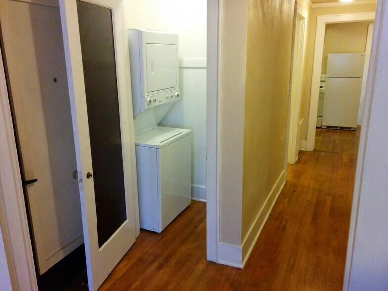 Building Photo - 4737 Brooklyn Ave NE