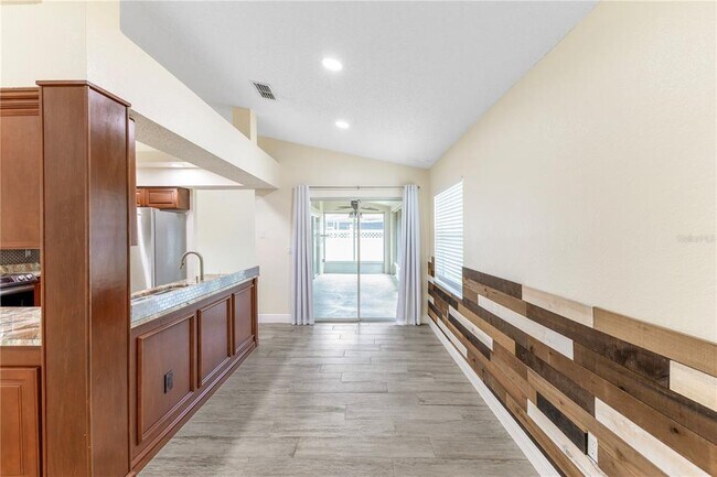 Building Photo - 7445 Mengi Cir