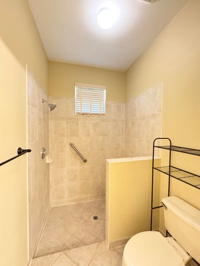 Building Photo - 8654 Lineyard Cay
