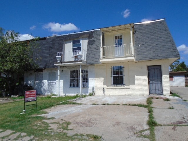 Primary Photo - 12052 Beechnut St