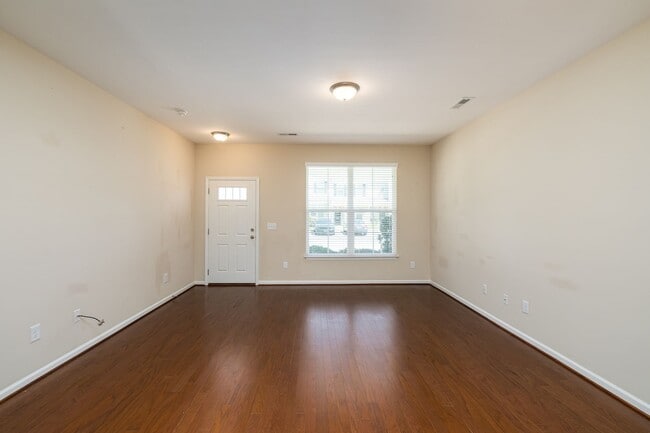 Building Photo - 5387 Farm House Trail