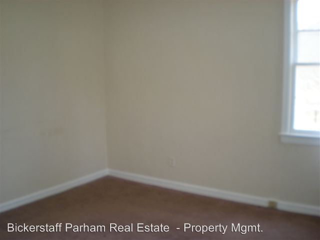 Building Photo - 2343 Manning Ave