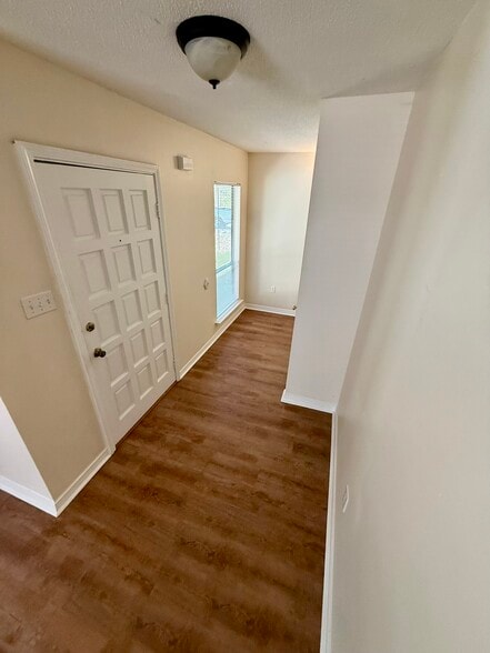 Building Photo - 129 Mead Ct