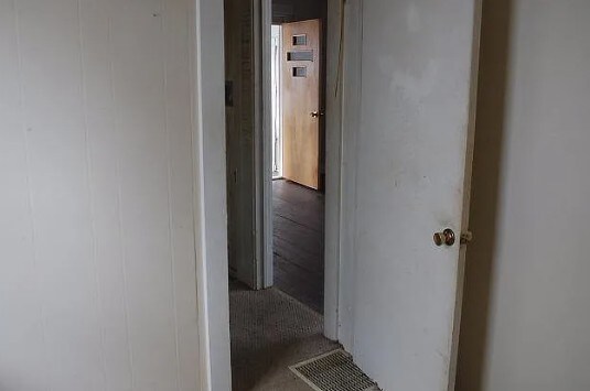 Building Photo - 915 Stocker Ave