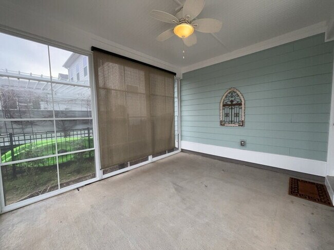 Building Photo - 292 Calm Water Way