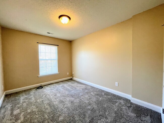 Building Photo - 29712 Robert Lee Ct