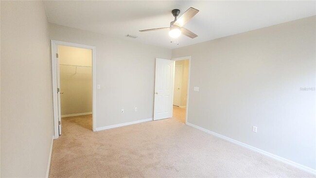 Building Photo - 6955 Lake Eaglebrooke Dr