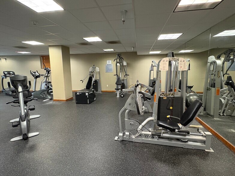 Gym - 4050 Glencoe Ave