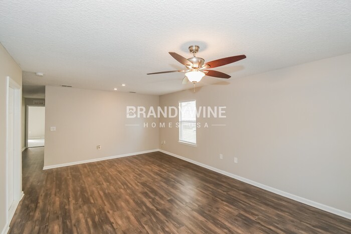 Building Photo - 2060 Felch Ave