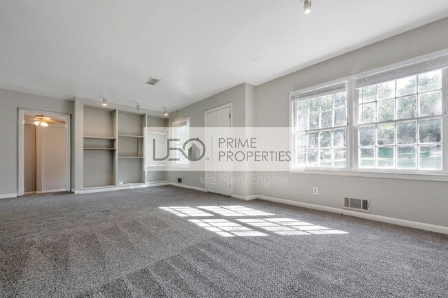 Building Photo - 3168 Bluebird Ln