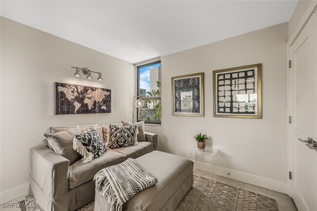 Building Photo - 10562 Gulf Shore Dr