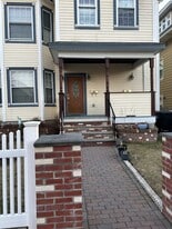 Building Photo - 156 Mansion St