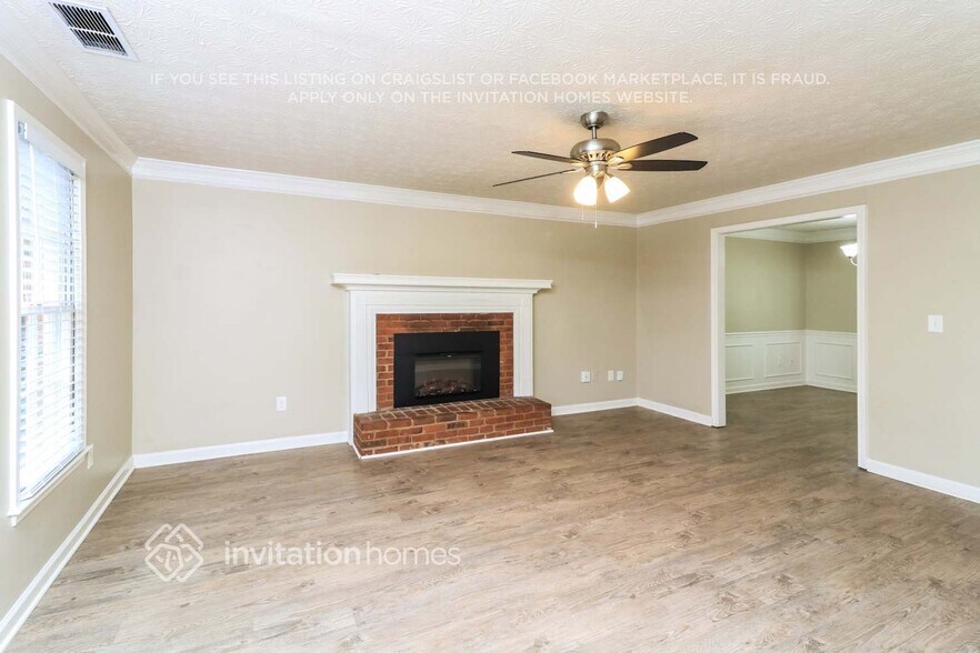 Building Photo - 2849 Meadow Dr