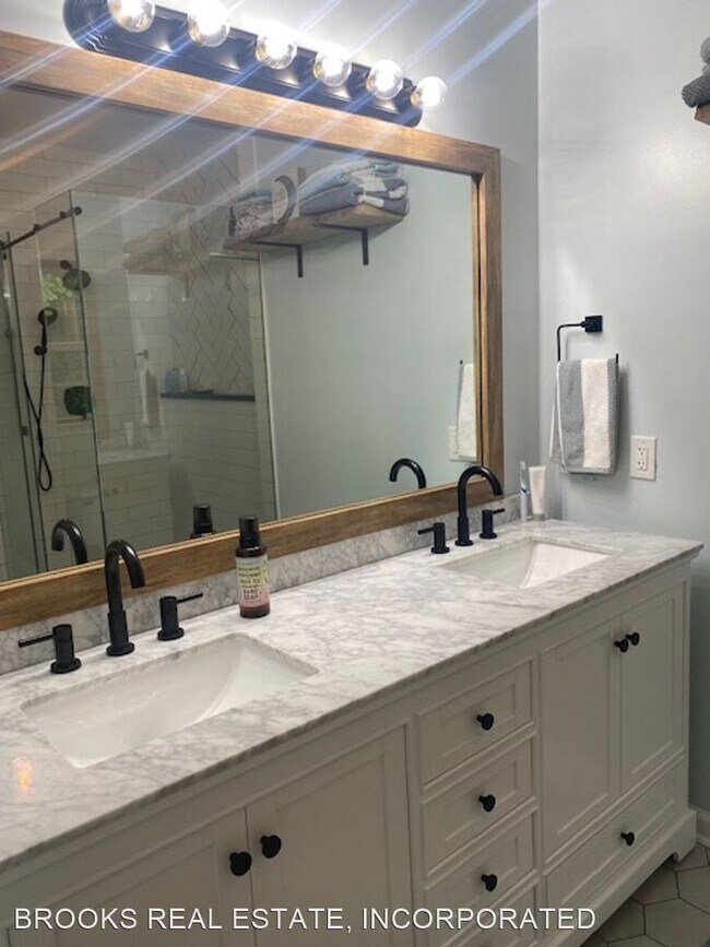 Building Photo - 3 br, 3 bath House - 3713 Cherry Walk