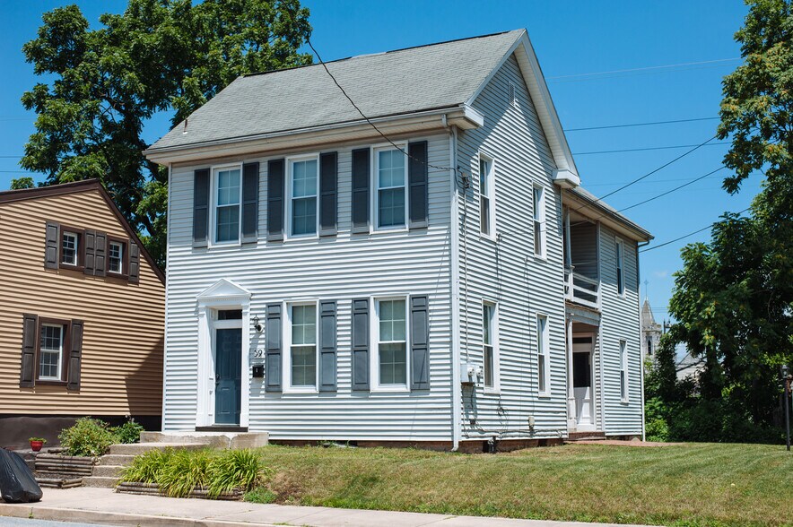 Building Photo - 59 W Donegal St