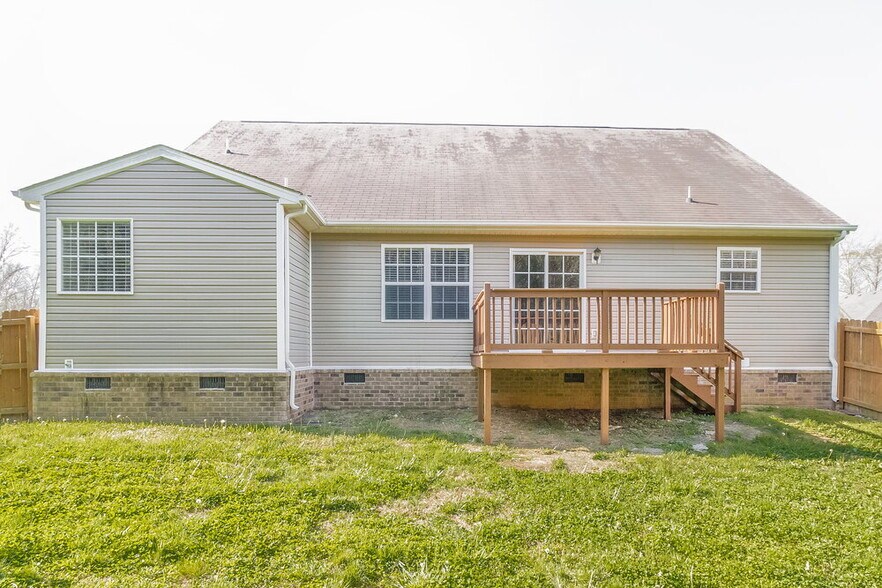 Building Photo - 1127 Sunnycrest Ct